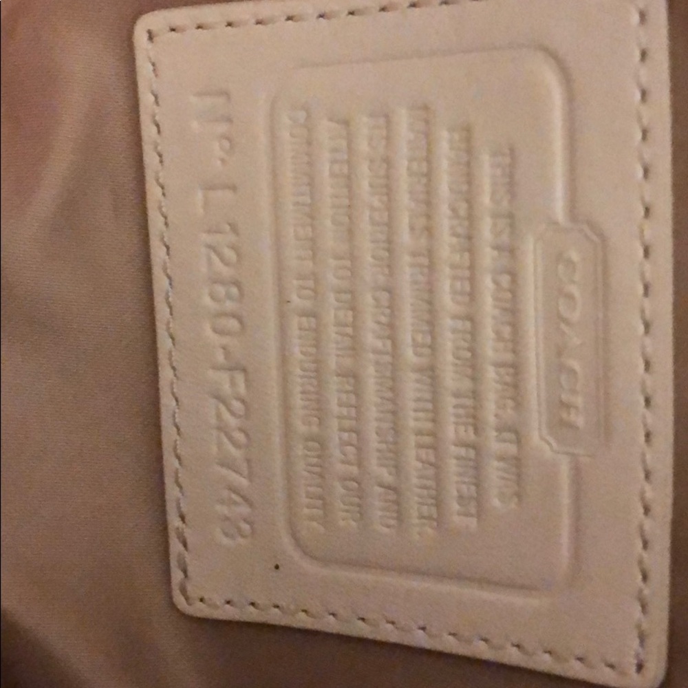 New Coach purse with wallet and longer strap - Picture 7 of 8